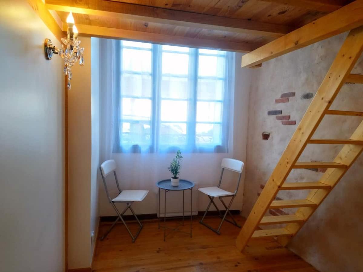 Apartment Joli Duplex Avec Balcon Et Vue Sur Place Du Centre Historique ! *